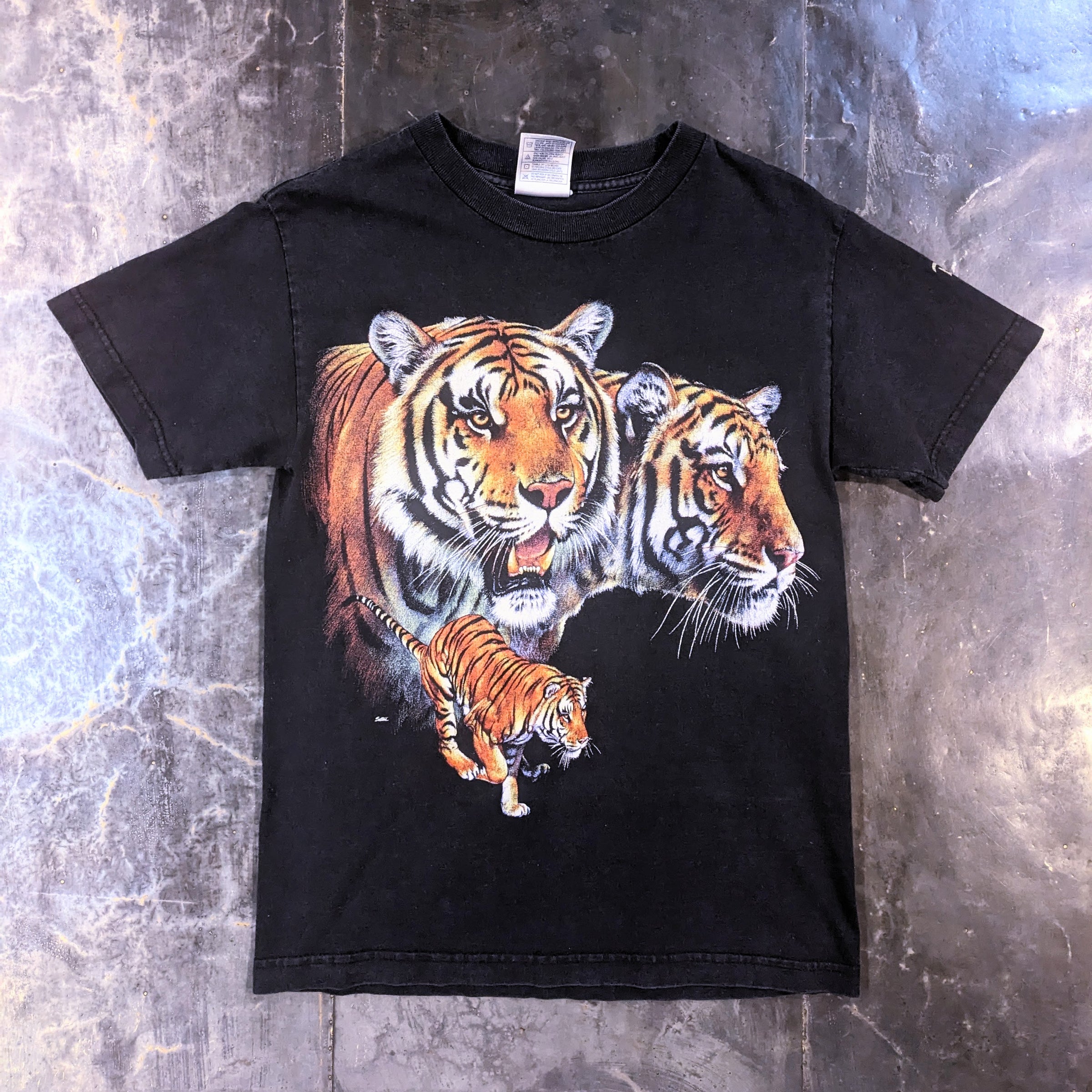 Rainforest cafe 虎 3匹 プリント Tシャツ | SUPER CULT STUDIO